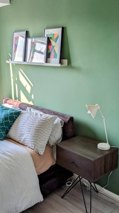 Stylish 2 Bedroom Flat In Angel Central Location ลอนดอน ภายนอก รูปภาพ