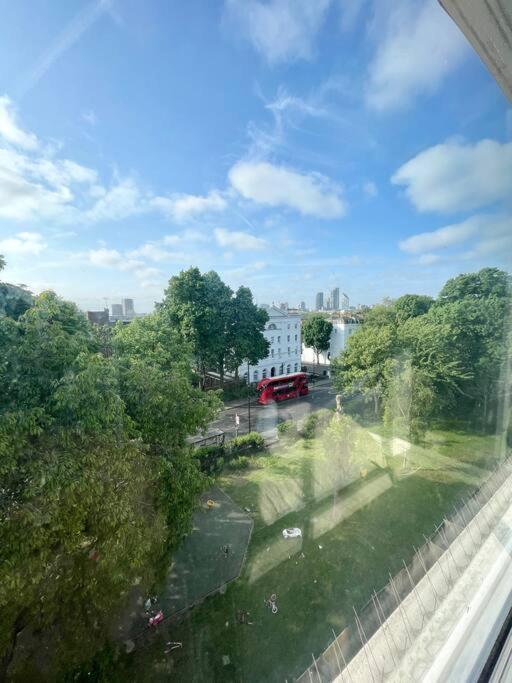 Stylish 2 Bedroom Flat In Angel Central Location ลอนดอน ภายนอก รูปภาพ