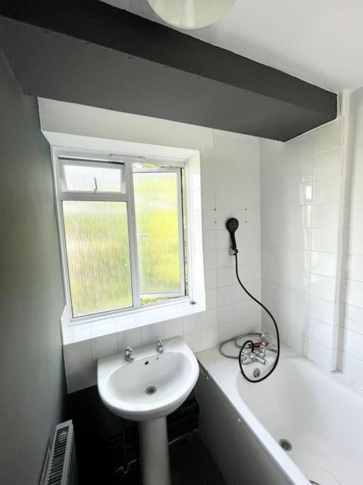 Stylish 2 Bedroom Flat In Angel Central Location ลอนดอน ภายนอก รูปภาพ